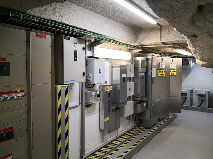 Rénovation des Ascenseurs Batterie Haute - Tour Initial à PUTEAUX - Multiplex à prédestination 1600 kg - 30 niveaux - 3,50 m/s.