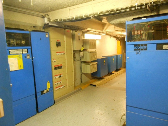 Rénovation des Ascenseurs Batterie Haute - Tour Initial à PUTEAUX - Multiplex à prédestination 1600 kg - 30 niveaux - 3,50 m/s.